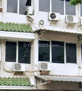 Ruko 3 Lantai Murah di Area Bisnis Kebayoran Baru Jaksel