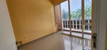 Disewakan rumah baru 2 lt - strategis & tenang di Ciater BSD Serpong