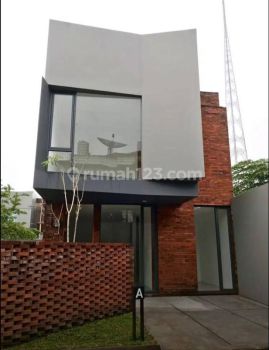 Rumah Minimalis Tropis 2 Lantai Di Joglo Jakarta Barat