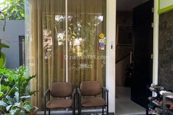 Rumah 2,5 Lantai Semi Furnished Dlm Perumahan di Cibubur Depok