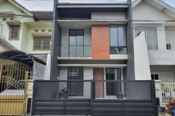 Rumah Babatan Pantai Utara New Minimalis Carport 2