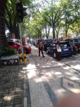 Dijual rumah plus cafe pusat kota malang