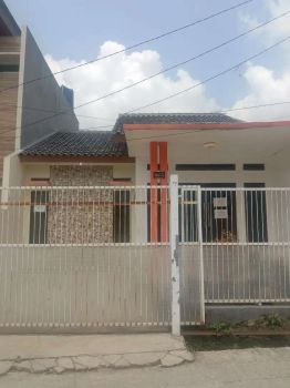 Sewa rumah terawat di Cipageran Cimahi dekat puskesmas