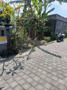 tanah 1,5 are di jln siulan, denpasar timur