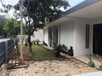 Rumah luas murah di jalan utama pasirluyu, bkr