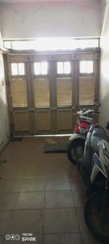 Disewakan tempat garasi