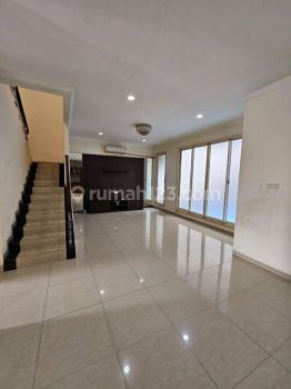 Disewakan Rumah Sutera Mentari Alam Sutera Semi Furnished