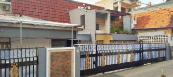 Dijual cepat rumah induk dan kos kos an yang masih aktif di Tebet
