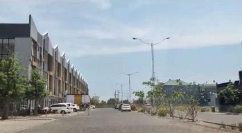 Sukolilo dian regency 2 jln raya utama komplek perumahan