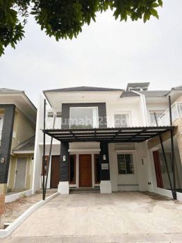 Rumah 2 Lantai Baru dan Bagus di Sutera Feronia Alam SuteraTangerang