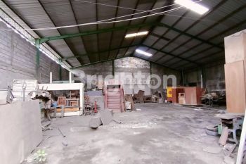 gudang area industri gunung anyar tambak