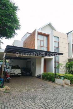 Rumah 2 Lantai Furnished di Cilandak Jakarta Selatan