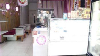 Ruko jual BU di jalan utama tepat di seberang Bank Mandiri dan DCost