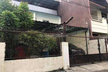 Rumah bagus Siap Huni Lokasi Strategis Di Grogol(GRG37)