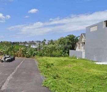 Tanah:440 M2(4,4 are) los sungai super langka siap Bangun Di pantai Nelayan Bali