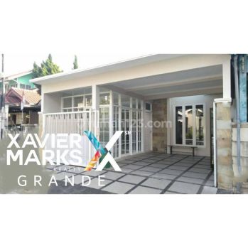 Dijual Rumah Serba Kaca di Perumahan Araya, Malang