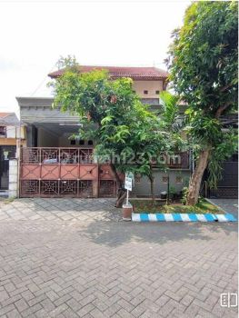 Rumah 2 Lantai Siap Huni Depan Masjid Babatan Indah