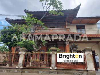 Sewa Min 2 Tahun Rumah Style Bali 5+3 Kamar Banyak Cocok Mess Karyawan Renon