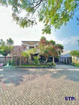 Rumah mewah Pakuwon City posisi luar cluster