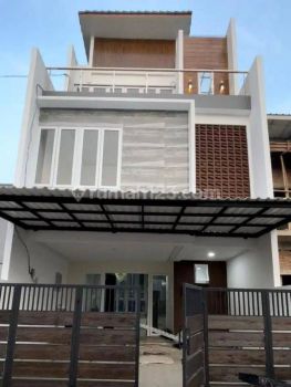 Rumah cantik dalam Cluster siap huni di Cipayung,  Jaktim