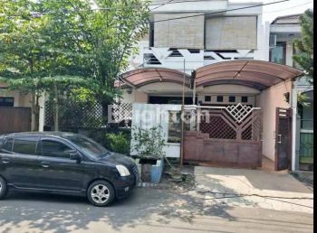 RUMAH DI SUKOMANUNGGAL JAYA