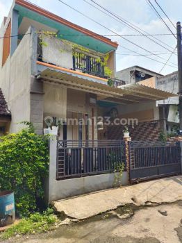 Rumah Cantik 2 Lantai, Kamar Tidur 3 di Harapan Baru 2