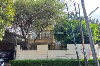 Rumah siap huni di Bintaro Sektor 3