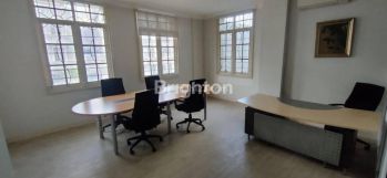 Ruko MOI 5 lantai Di Kelapa Gading Jakarta Utara Lokasi Strategis