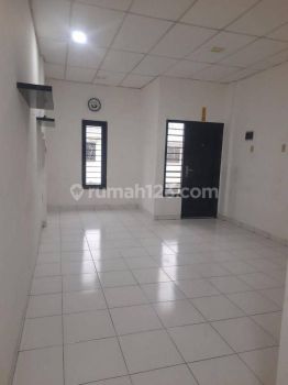 Dhyana Ruko Jelambar di Jalan Raya Uk 4x19