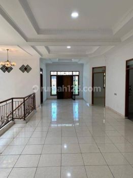 Sumber Sari Rumah 2 Lantai Bisa Usaha Konten Kreator Banyak Ruangan Blong