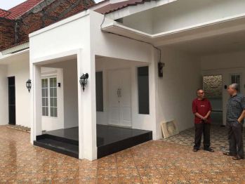 Dijual rumah bagus luas siap huni di duren sawit
