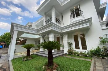 Lebak Bulus Rumah Mewah Dekat Tol