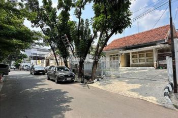 Rumah 1 Lantai Hitung Tanah, Jalan Lebar, Di Kebayoran Baru