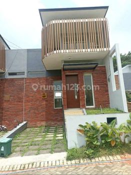 Rumah Murah View Pegunungan di Tidar Atas The OZ
