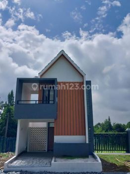 Vila Jepang 2 Lantai di Lembang Bandung SHM Investasi Properti