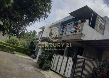 Rumah 2 Lantai Siap Huni Sudah Renovasi Strategis,Graha Bintaro