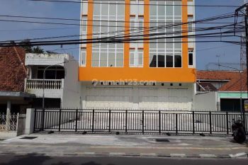 Disewakan Ruko Siap Pakai Lokasi di Jl. Mayjend Sutoyo Semarang