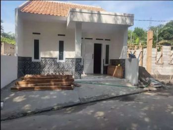 Dijual cepat rumah baru di Kp. Babakan Bonang