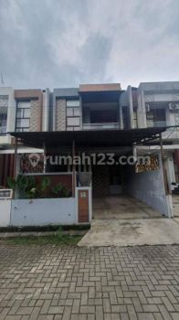 Rumah Cantik di Belakang Kantor Walikota Tangerang Selatan