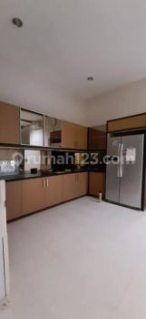 Feronia 3 Lantai Full Furnished 8x20 Rapi Bersih Siap Huni Alam Sutera