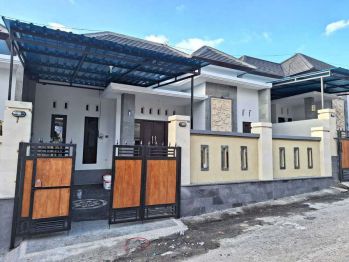 RUMAH 3 KAMAR TIDUR JL. RAYA DARMASABA BADUNG BALI