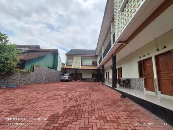 Dijual Kost Eksklusif Exclusive Full Furnish Dekat Kampus Parkir Luas