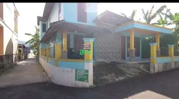 Jual rumah kampung dekat pasar Tawangmangu luas 150mtr harga 700jt neg