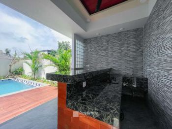2BR Villa at central Canggu, 10mins from Batu Bolong for Rent