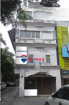 Ruko Sentra Bisnis di Tanjung Duren Raya.