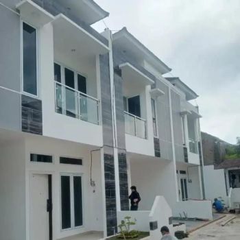 Dijual Rumah Daerah pulogadung jln lio