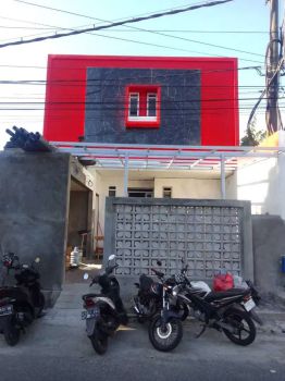 DI JUAL RUMAH KOST LOKASI JALAN BUNGA BUNGA SUHAT