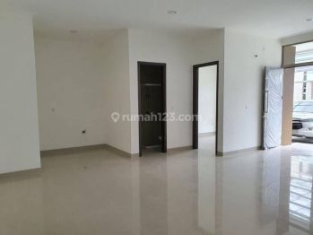 Rumah Sewa di Atlanta Pik2 Rapih Siap Huni