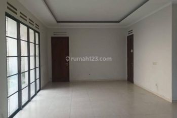 Sewa Mantap.. Hunian Nyaman Di Kawasan Kota Baru Parahyangan, Bdg