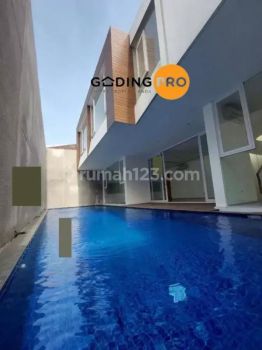 Rumah Modern Minimalis Dikawasan Eksklusif Pondok Indah